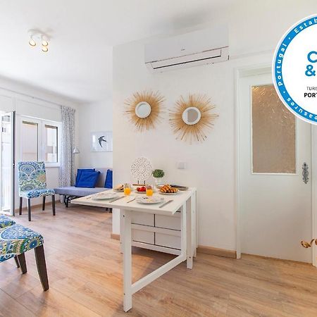 B48 - Olive Tree Street 2 Bed Flat Apartment Лагос Екстериор снимка
