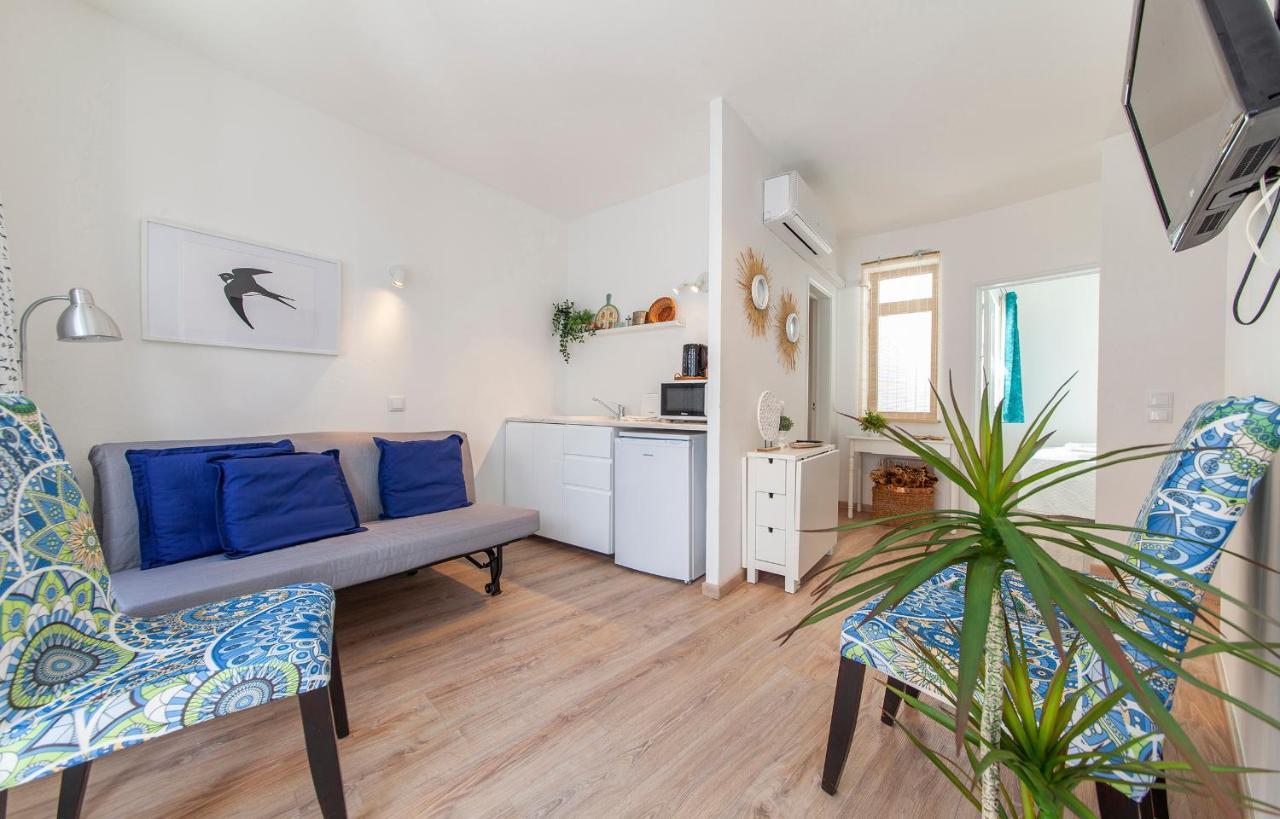 B48 - Olive Tree Street 2 Bed Flat Apartment Лагос Екстериор снимка